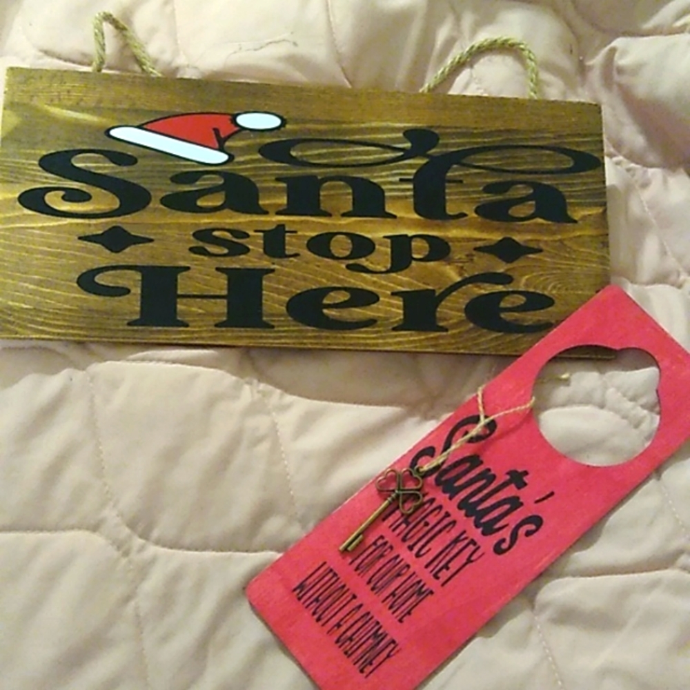 2/$10 Santa signs